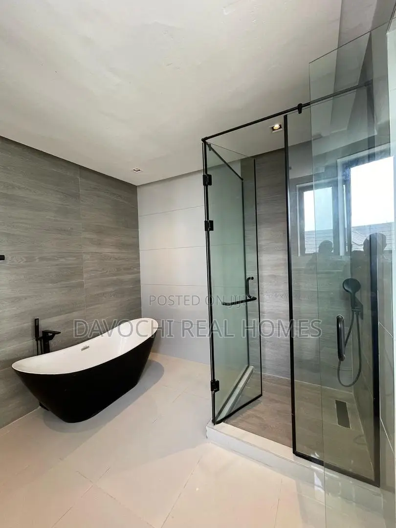 5 Bedroom Detached Duplex With Bq, Swimming Pool and Cinema. in Osapa london