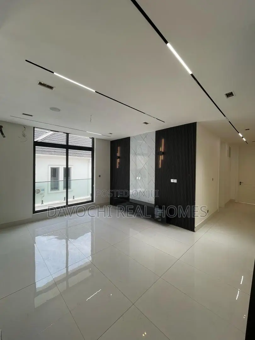 5 Bedroom Detached Duplex With Bq, Swimming Pool and Cinema. in Osapa london