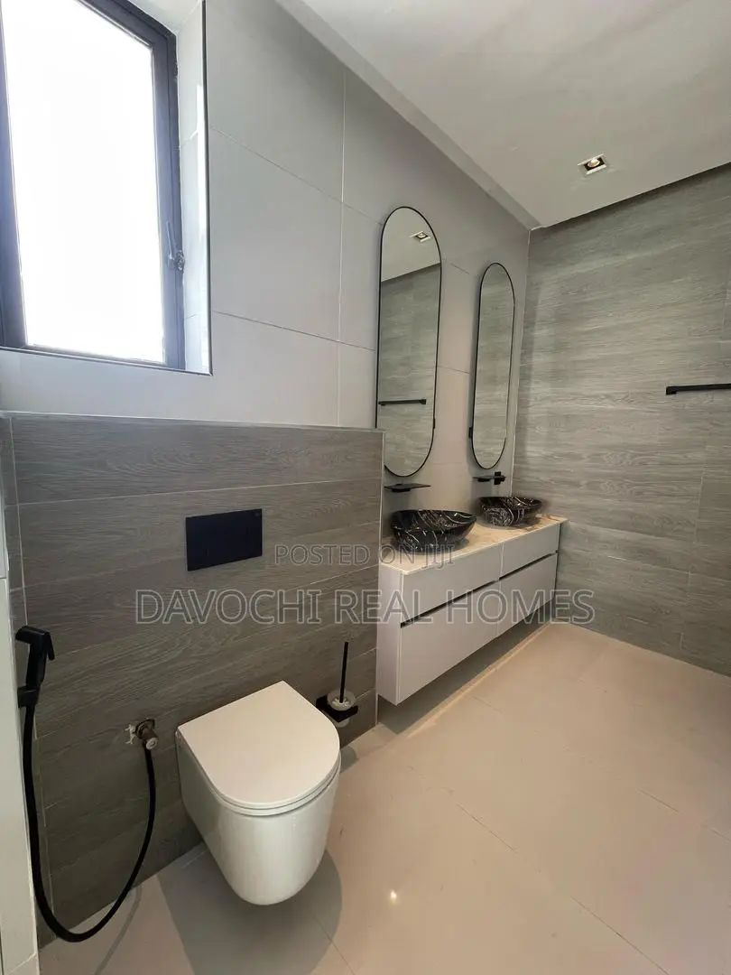 5 Bedroom Detached Duplex With Bq, Swimming Pool and Cinema. in Osapa london