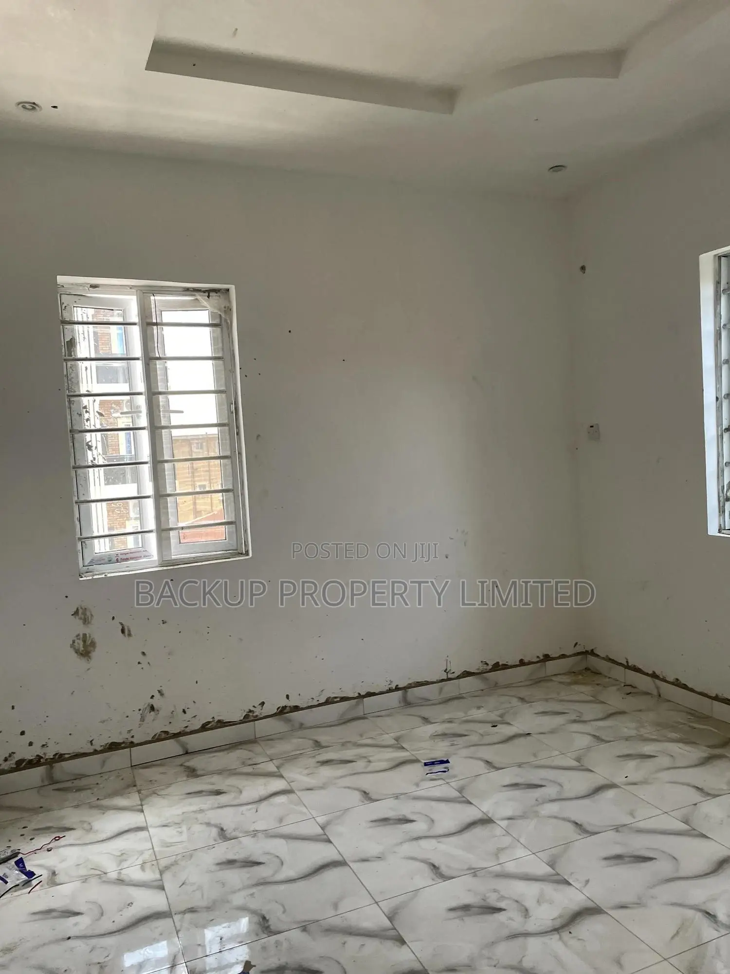 3bdrm Block of Flats in Off Olonade, Alagomeji for sale in Alagomeji