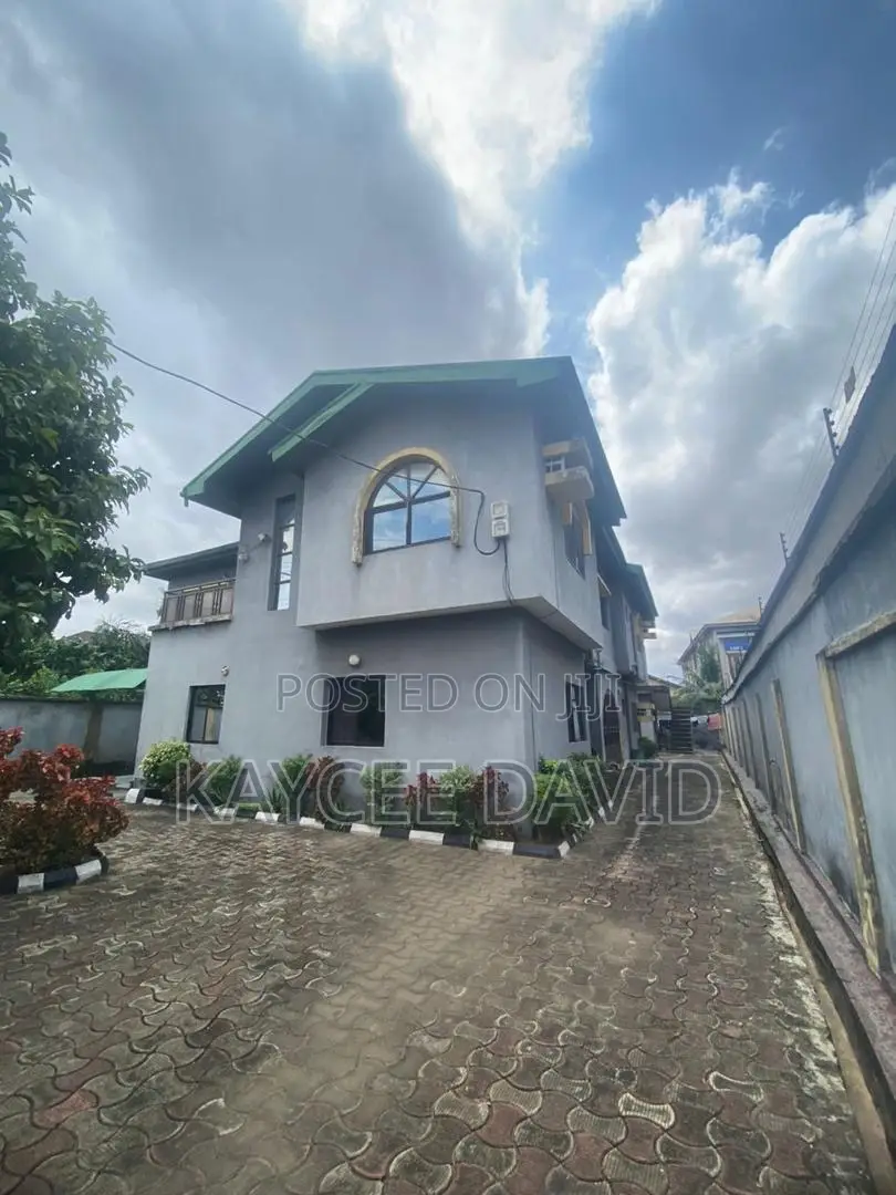 6bdrm Duplex in Ago Palace for sale in Ago Palace