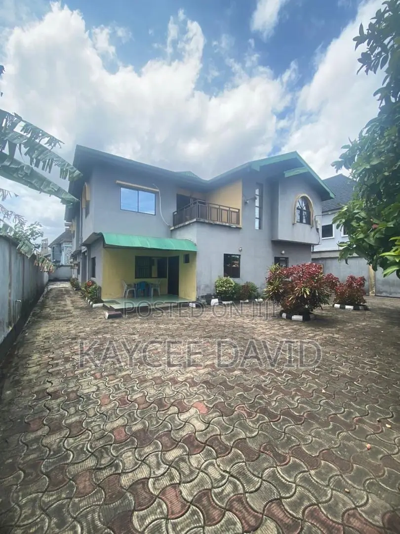 6bdrm Duplex in Ago Palace for sale in Ago Palace