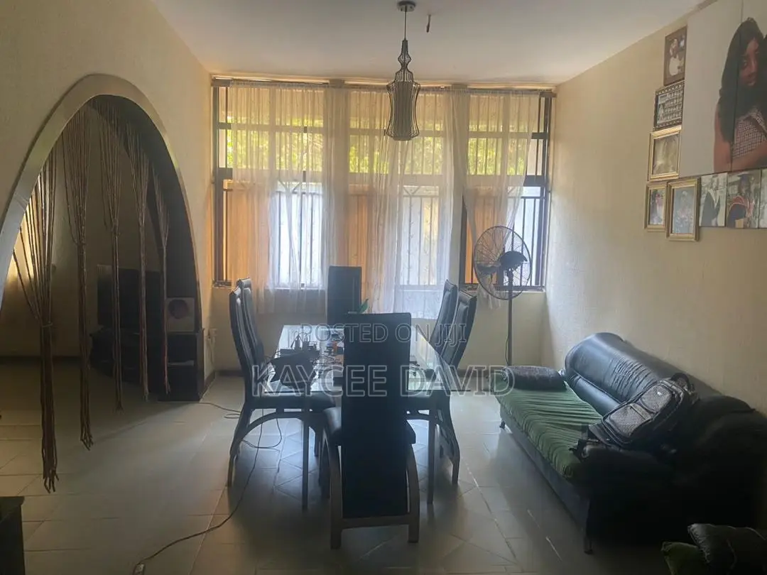 6bdrm Duplex in Ago Palace for sale in Ago Palace