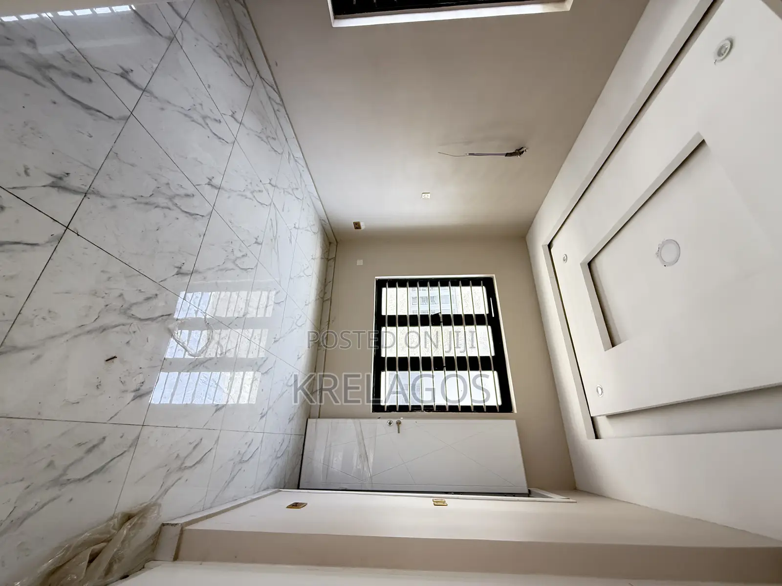 2bdrm Apartment in Lekki Phase 1 for sale in Lekki Phase 1