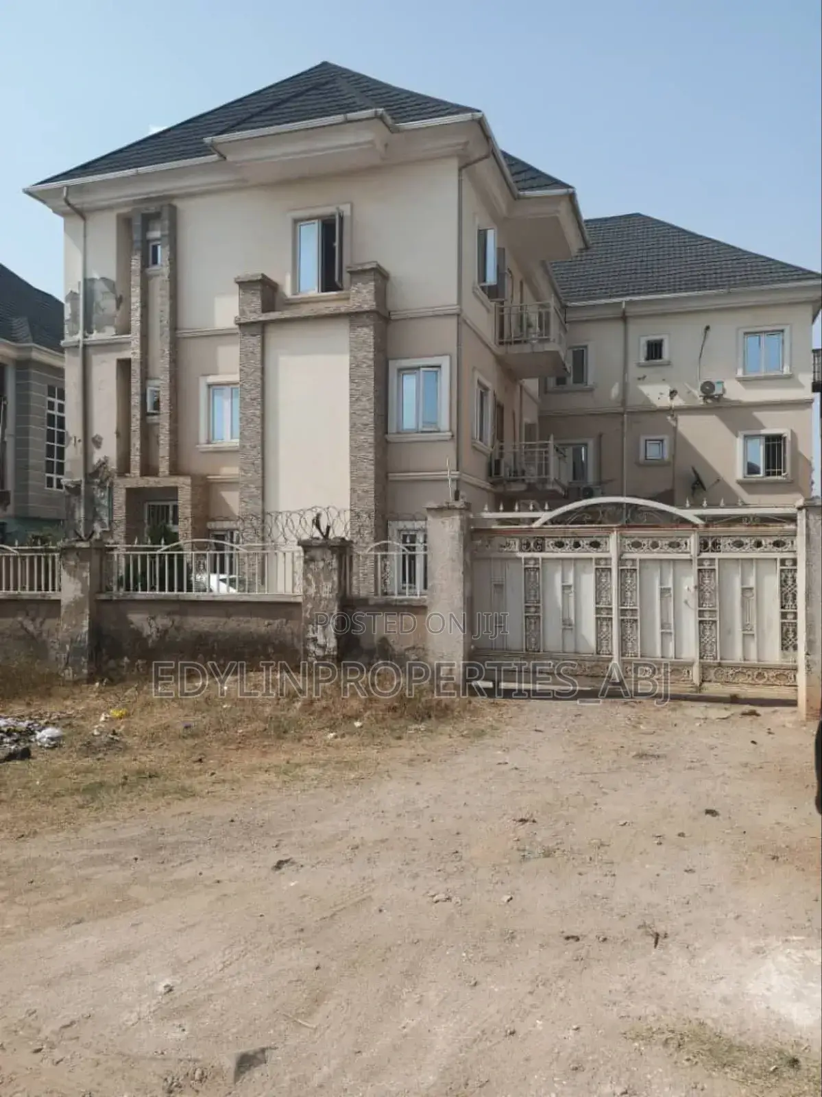 Two and Three Bedroom Flat and Duplex in Gaduwa
