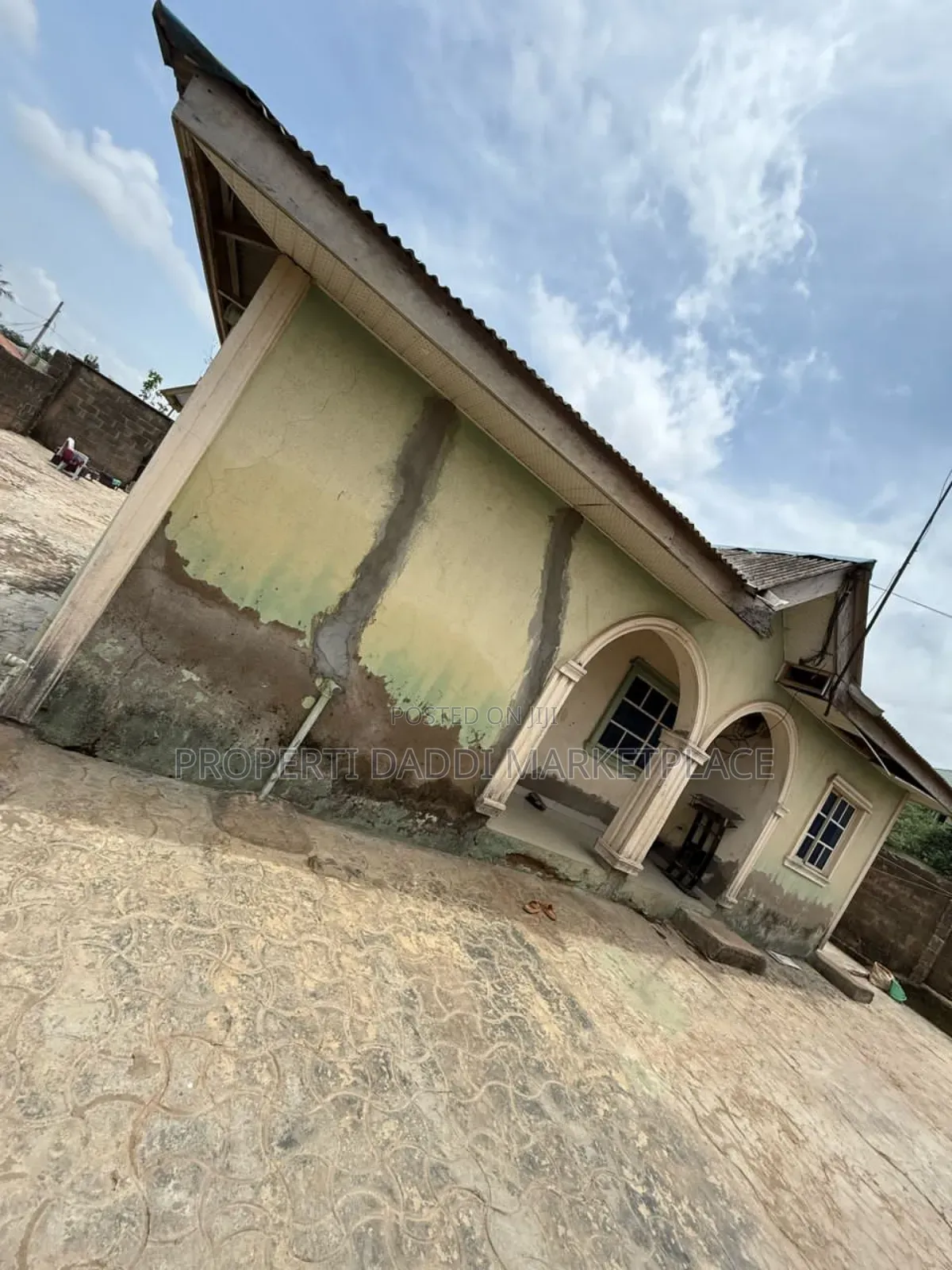 5bdrm Block of Flats in Ayobo for sale in Ayobo