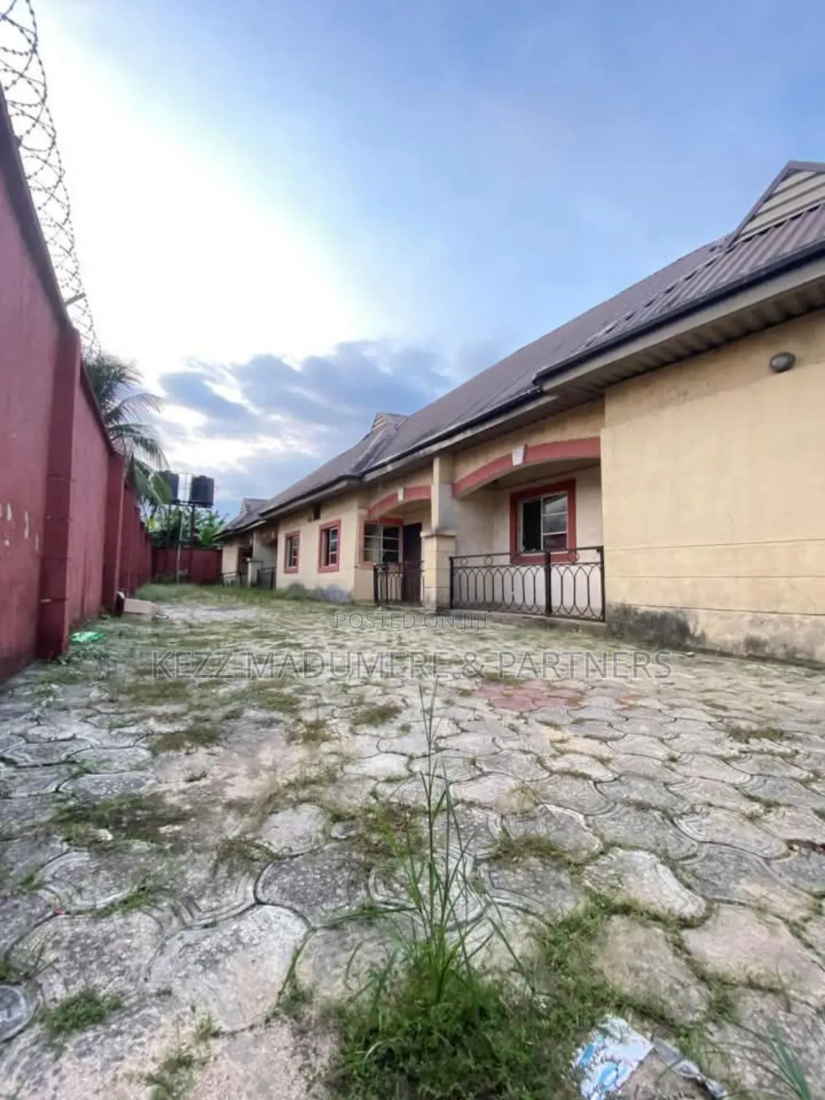 4bdrm Block of Flats in New Road , Ada, Port-Harcourt for sale in Port-Harcourt