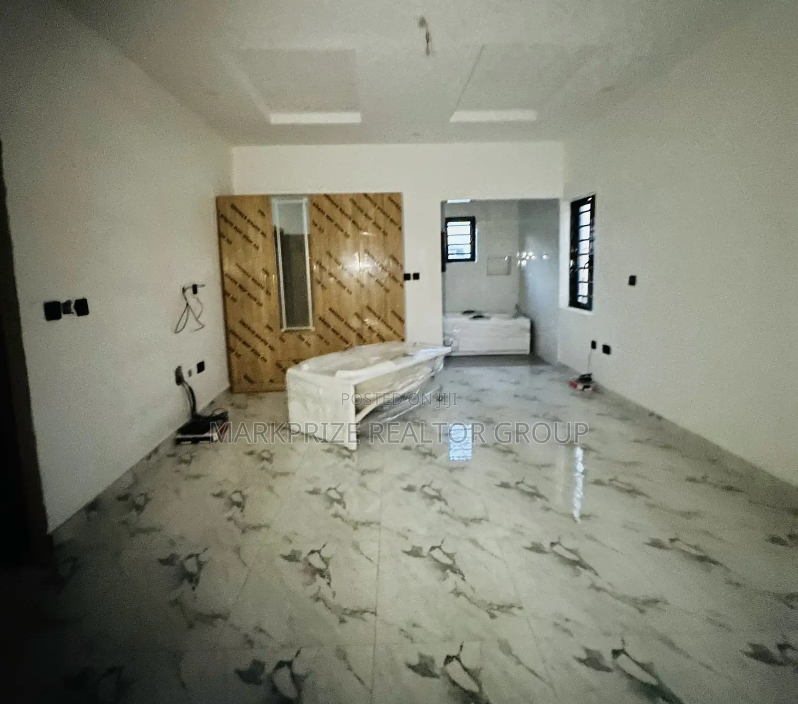 4bdrm Duplex in Opebi Ikeja Lagos for sale in Opebi