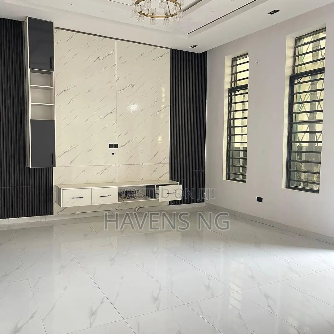 4bdrm Duplex in Lekki Phase 1 for sale in Lekki Phase 1