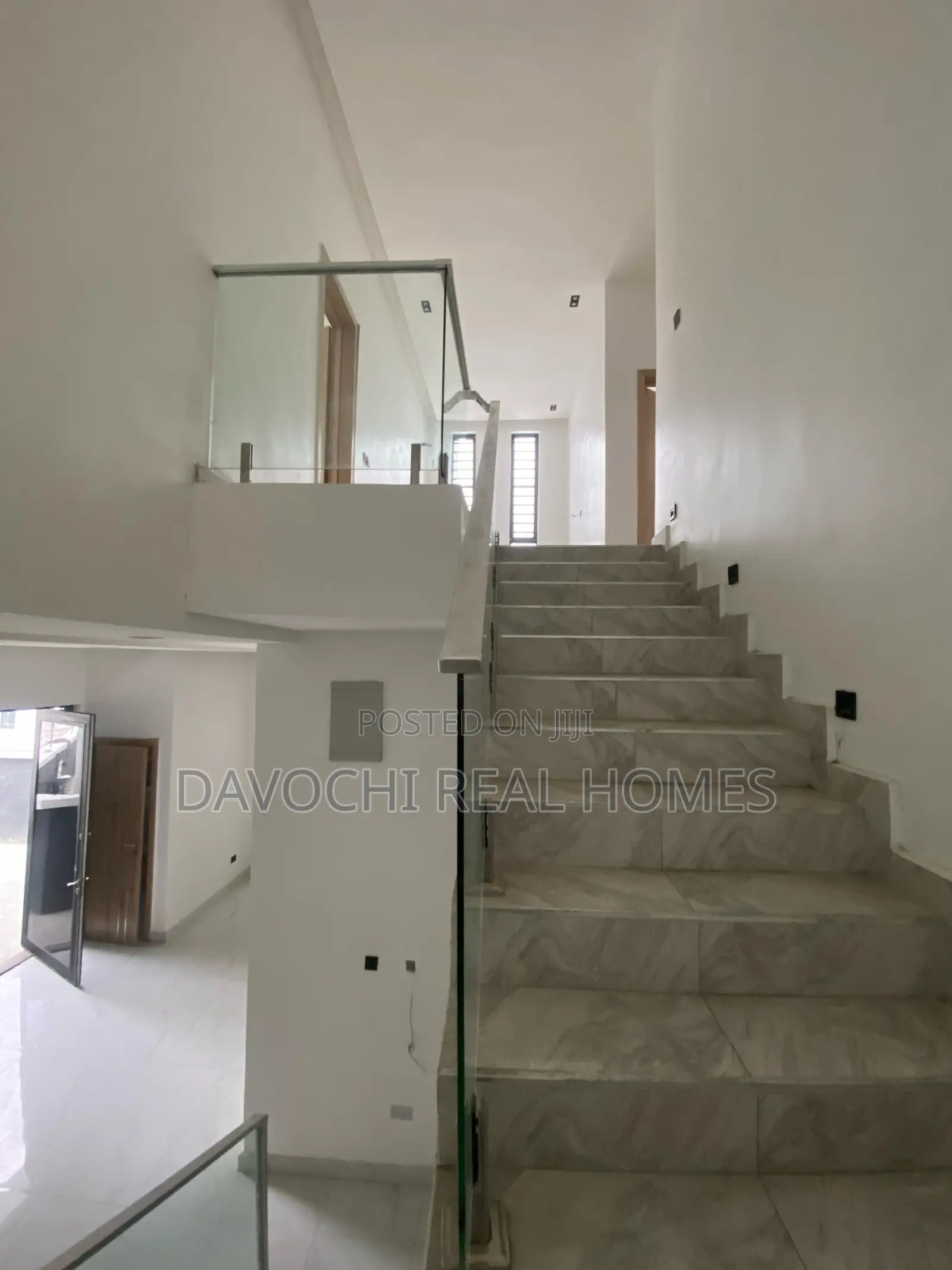 4bdrm Duplex in Chevron, Alternative for sale in Chevron