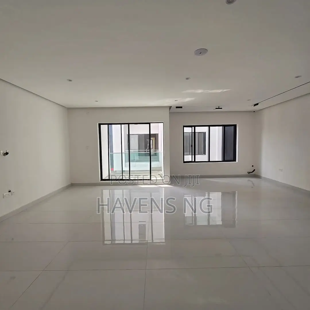 4bdrm Duplex in Ikate for sale in Ikate