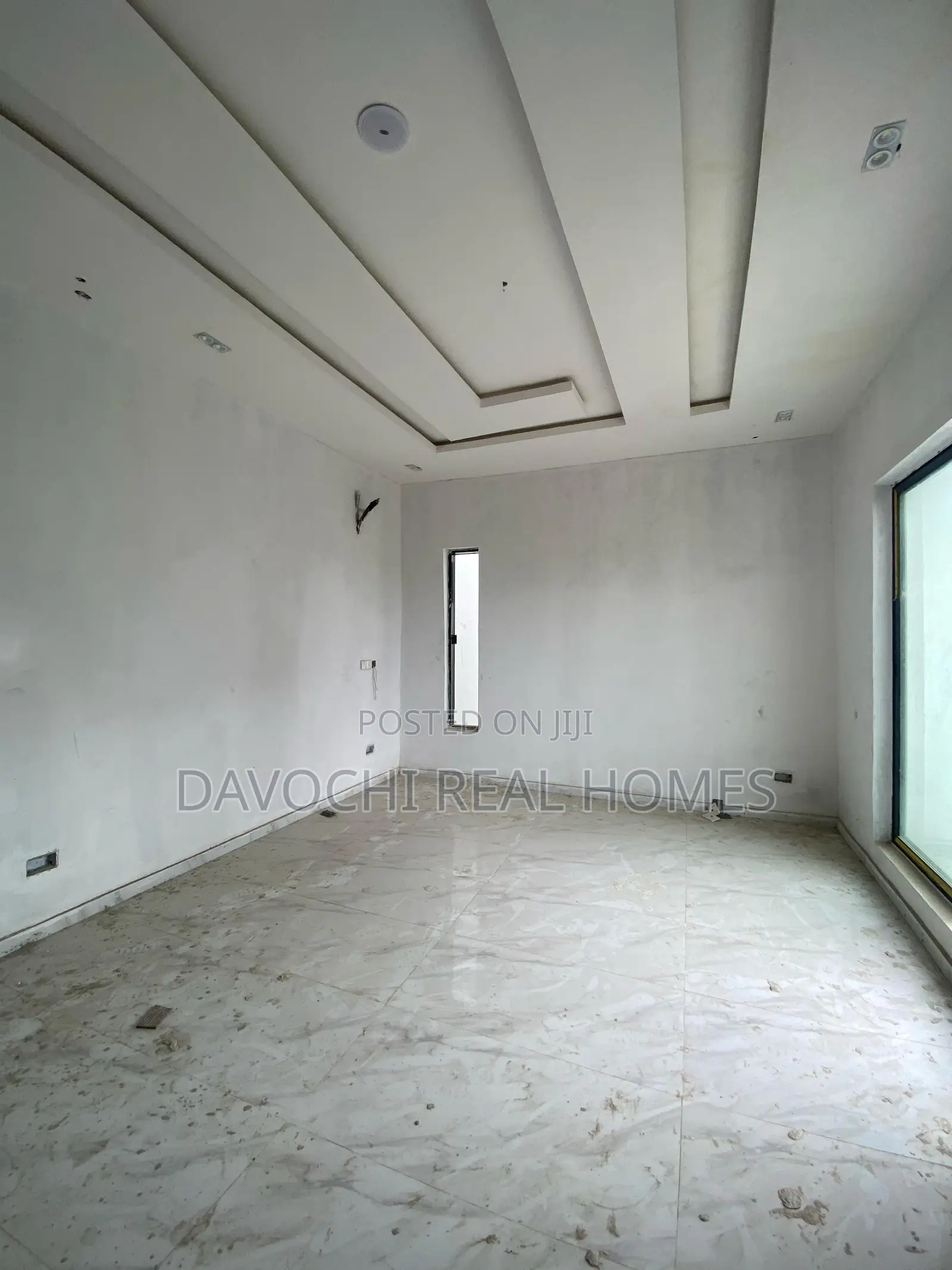 4 Bedroom Duplex for Sale in Chevron