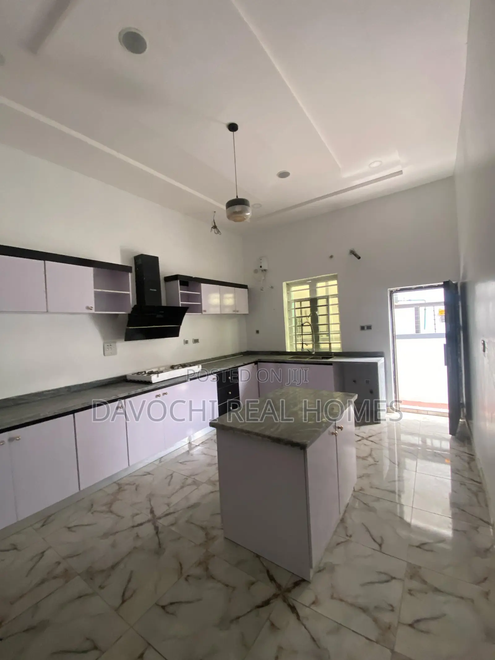 4 Bedroom Detached Duplex for Sale in Chevron