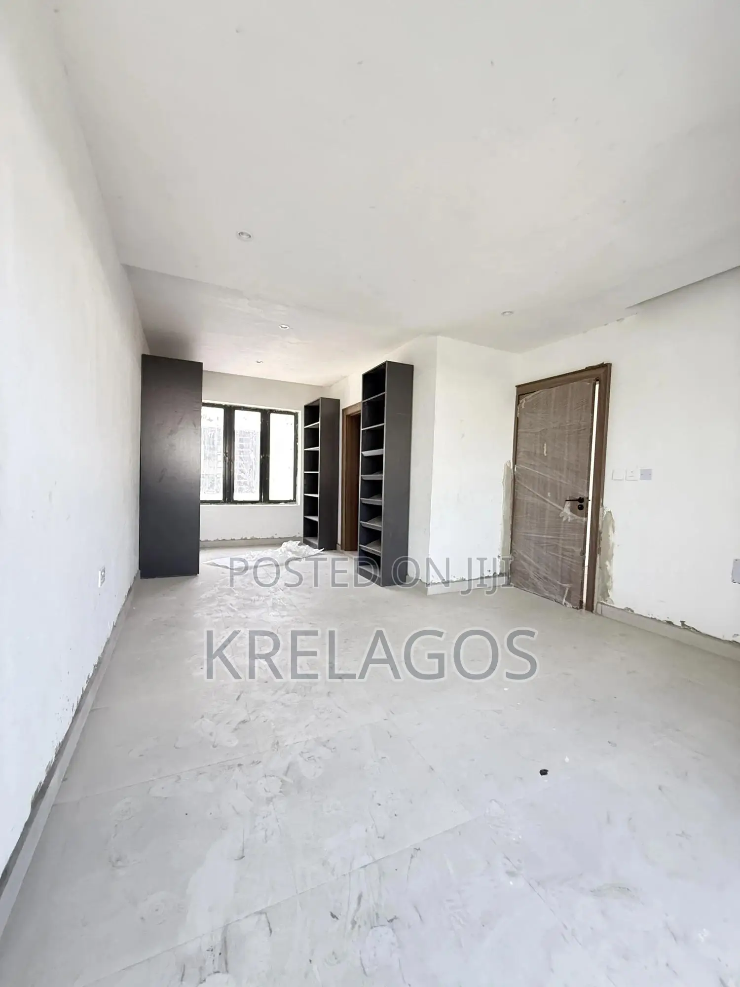 4bdrm Duplex in Lekki Phase 1 for sale in Lekki Phase 1
