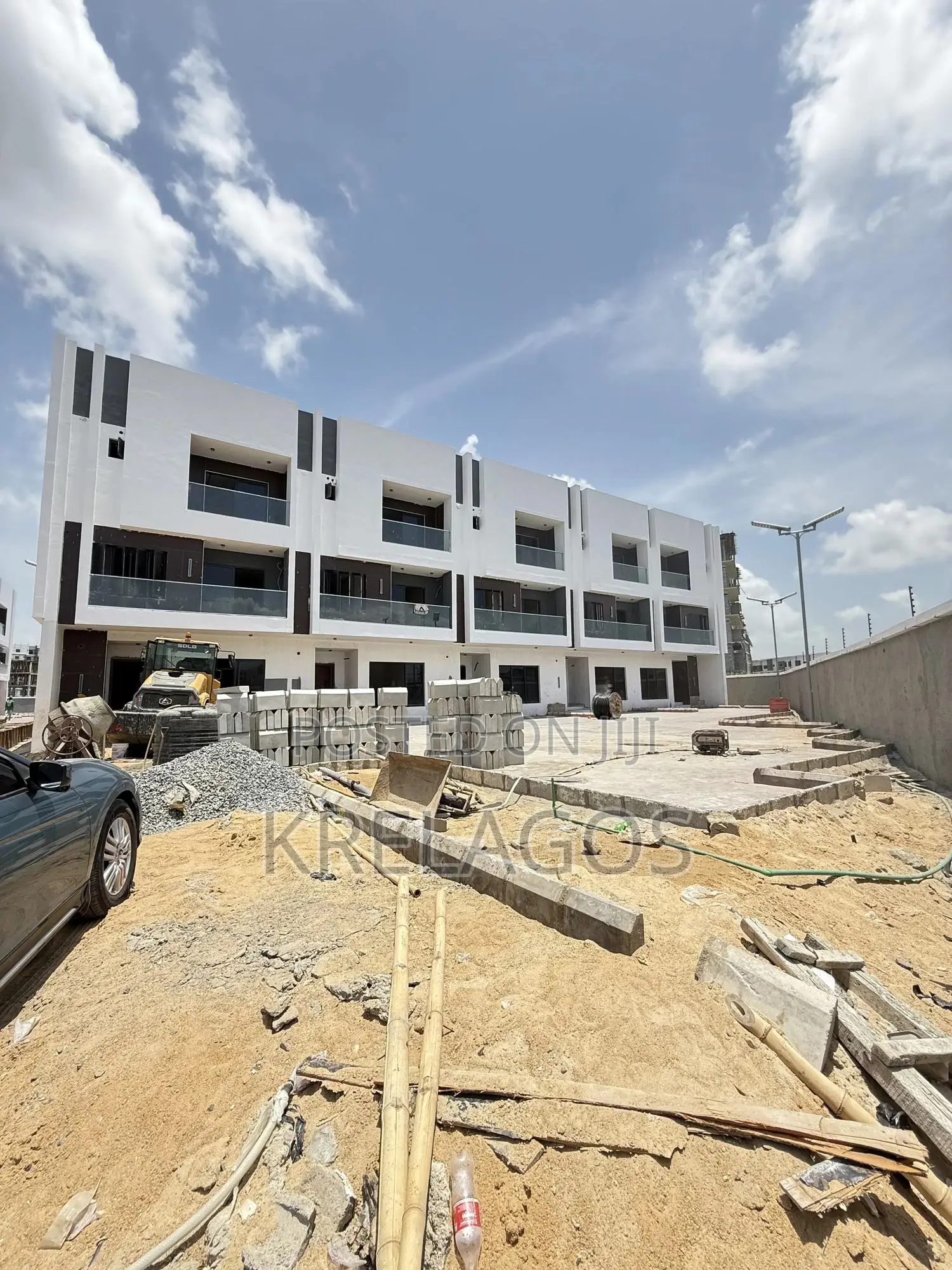 4bdrm Duplex in Lekki Phase 1 for sale in Lekki Phase 1