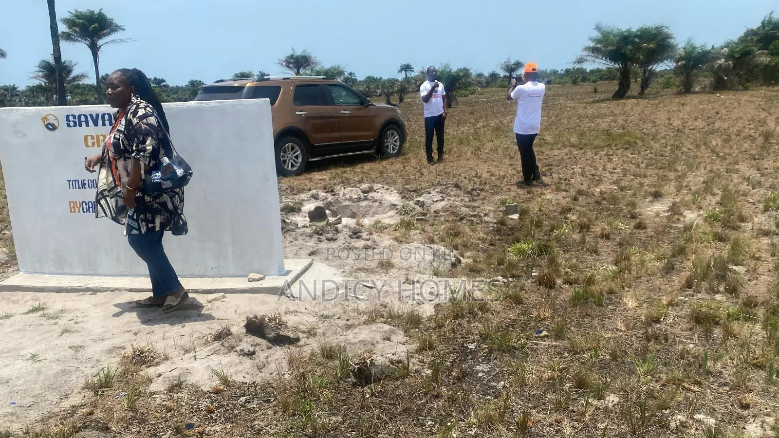 Land in Ode Omi With Cofo for Sale Along the Lagos / Calabar in Ibeju