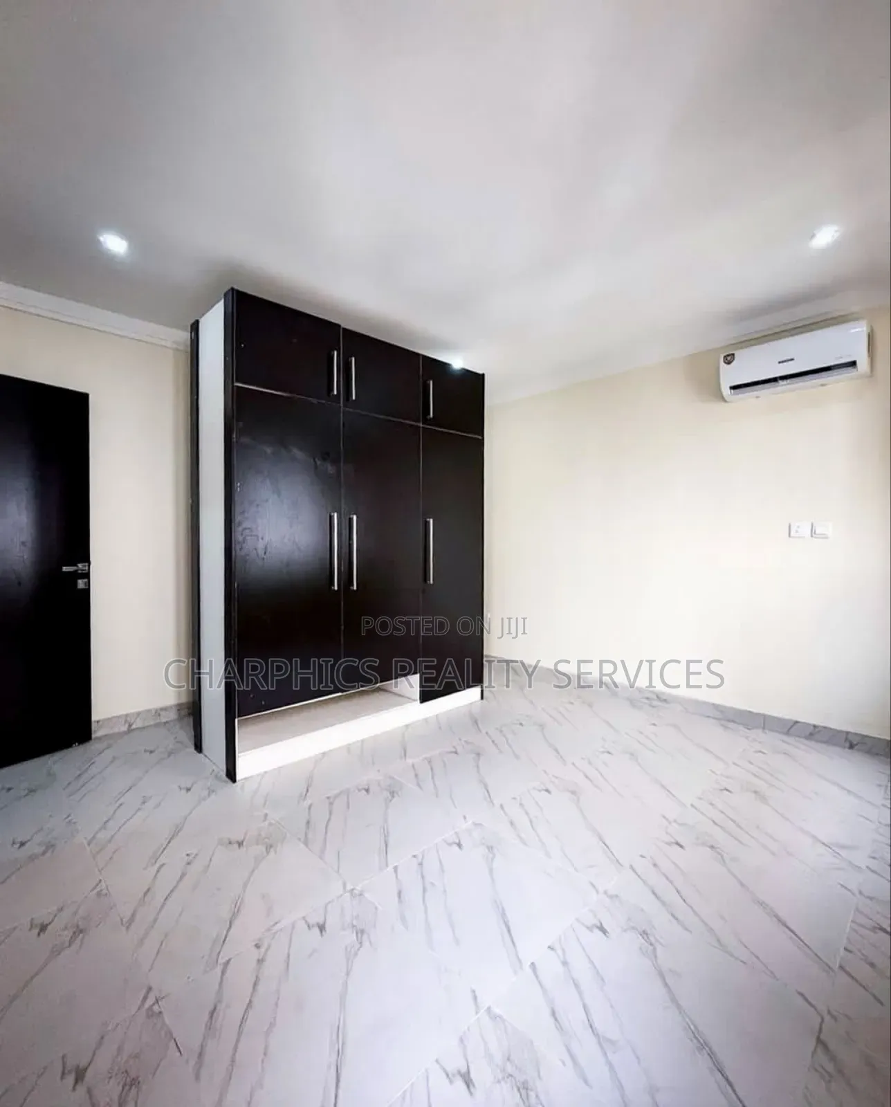 2bdrm Apartment in Victoria Island for sale in Victoria Island