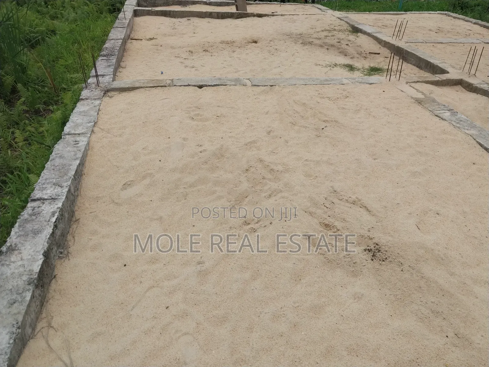 Half Plot With Demolishable Ishefun Ayobo in Ayobo