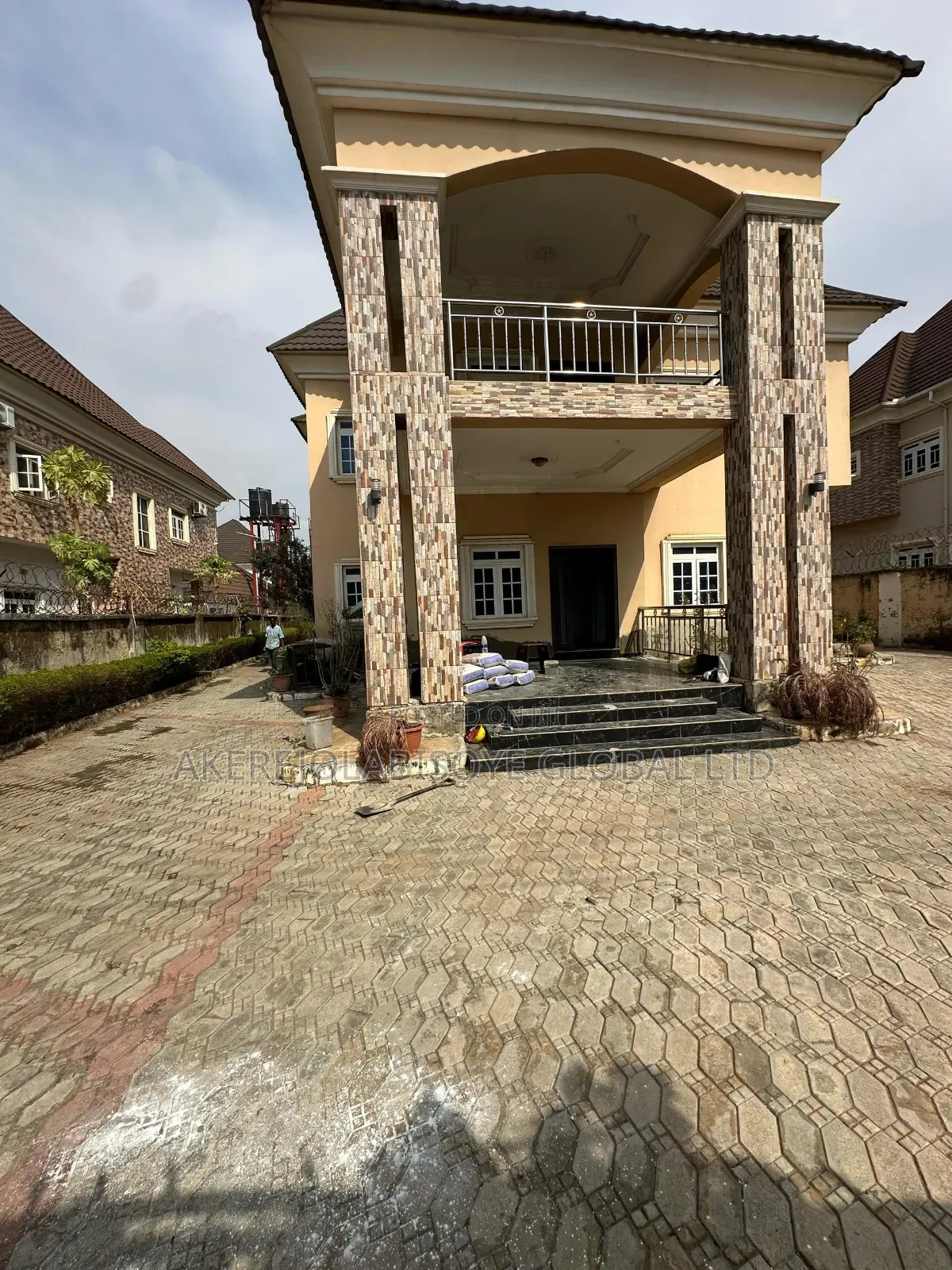 5bdrm Duplex in Mab Global Estate, Gwarinpa for rent in Gwarinpa