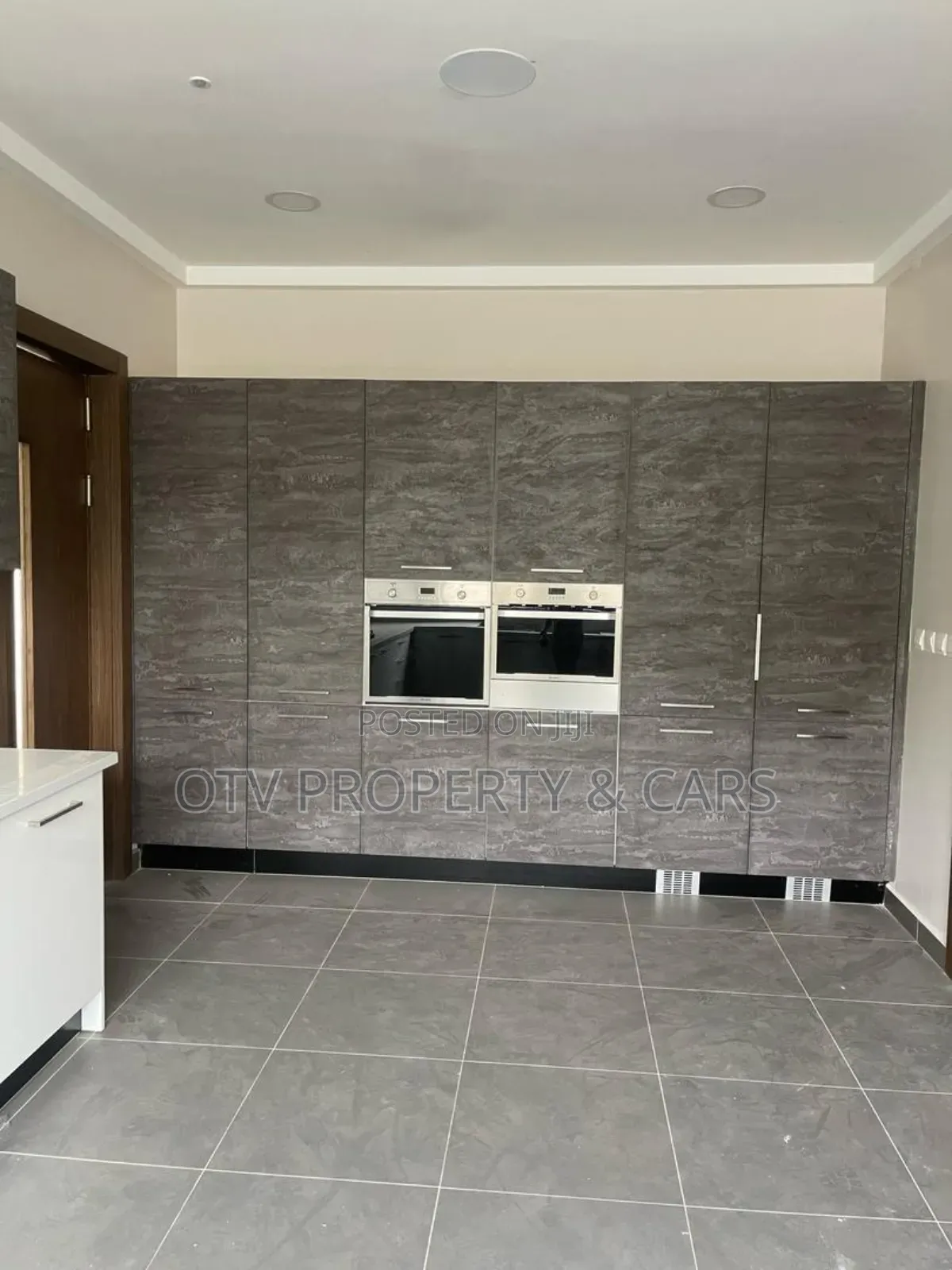 Furnished 4bdrm Maisonette in Ikoyi for sale in Ikoyi