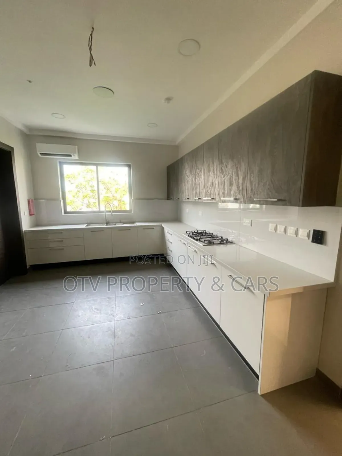 Furnished 4bdrm Maisonette in Ikoyi for sale in Ikoyi