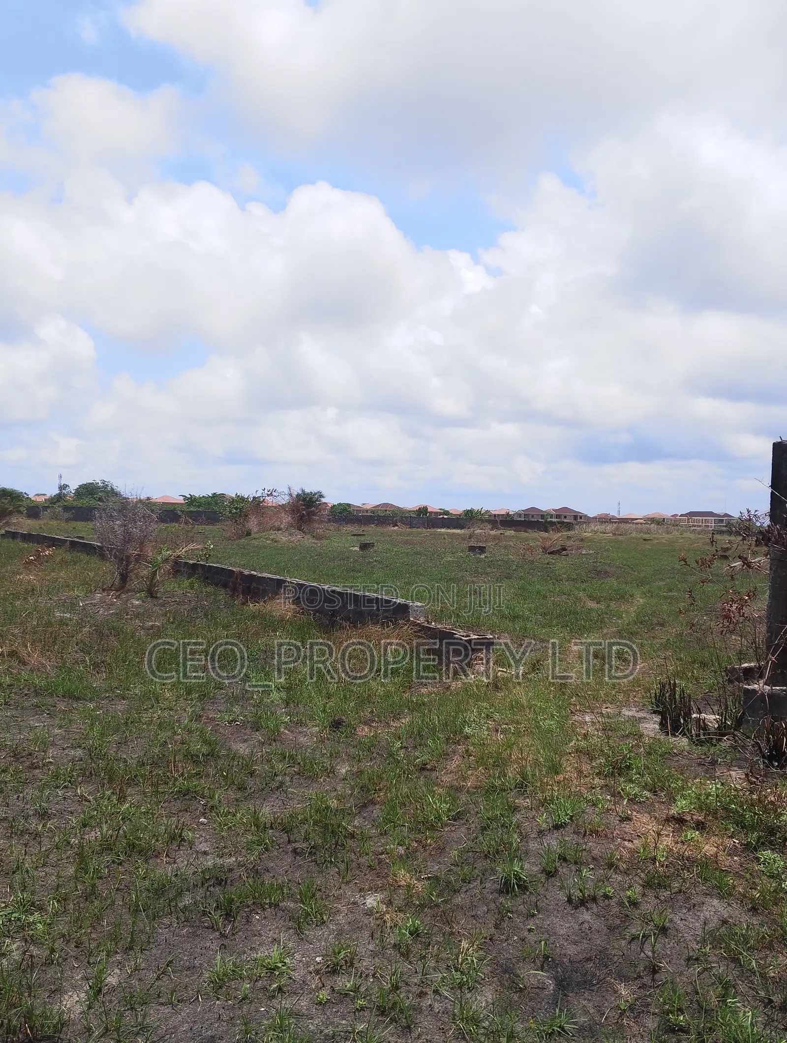 Buy a Plot of Land in Eleko for 10million Behind Amen Estate. in Eleko