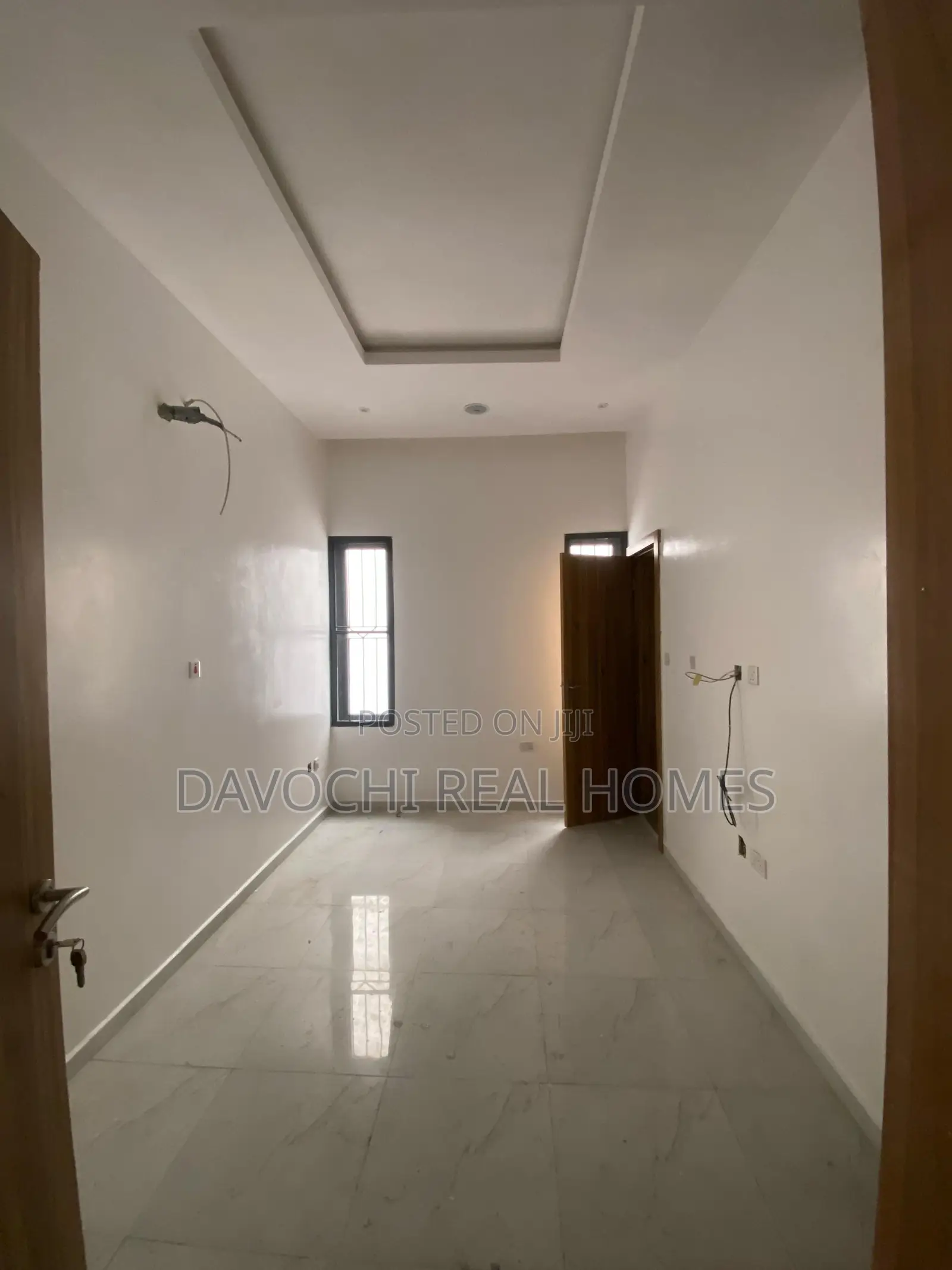 5 Bedroom Terrace Duplex for Sale in Agungi