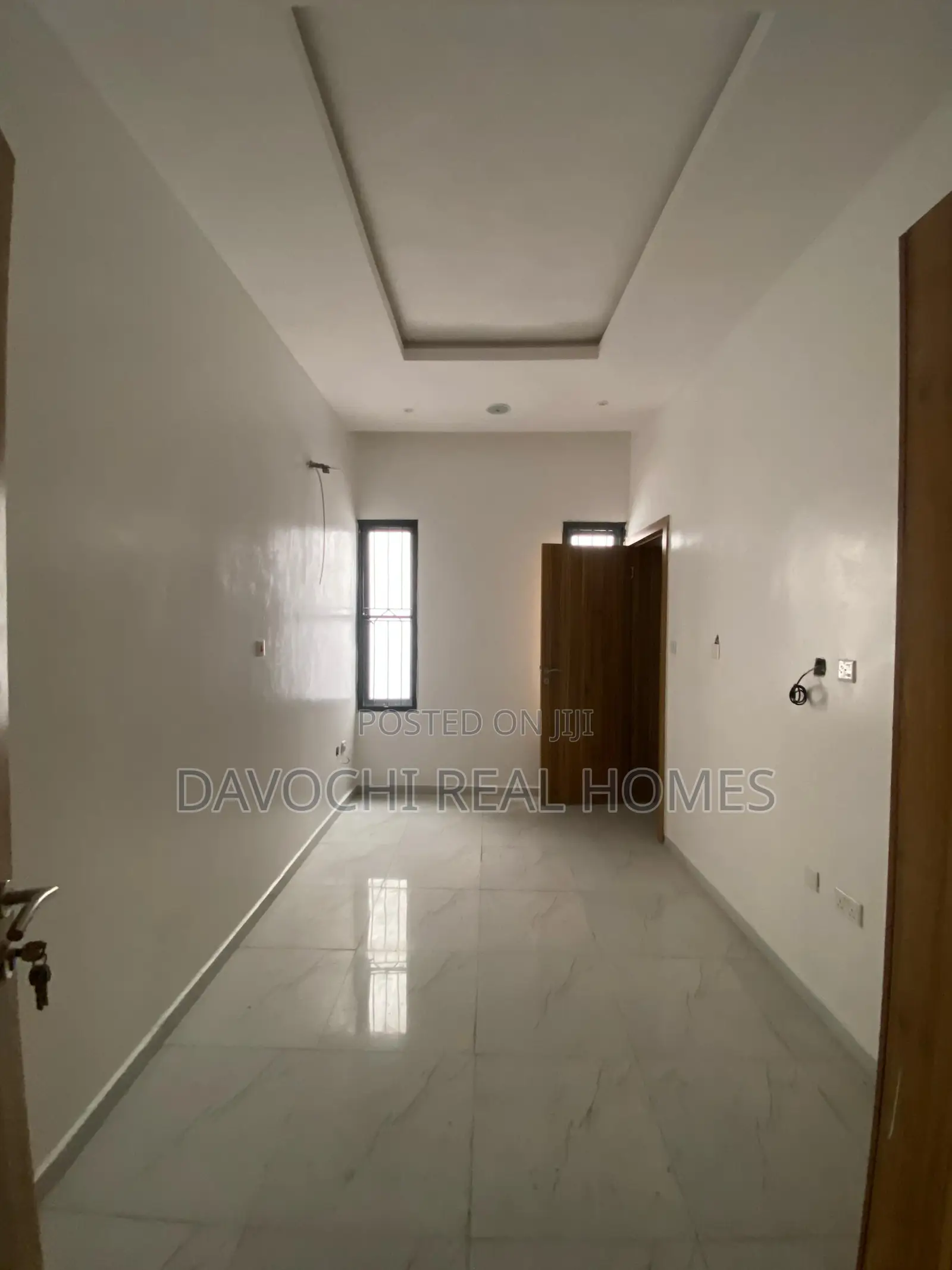 5 Bedroom Terrace Duplex for Sale in Agungi