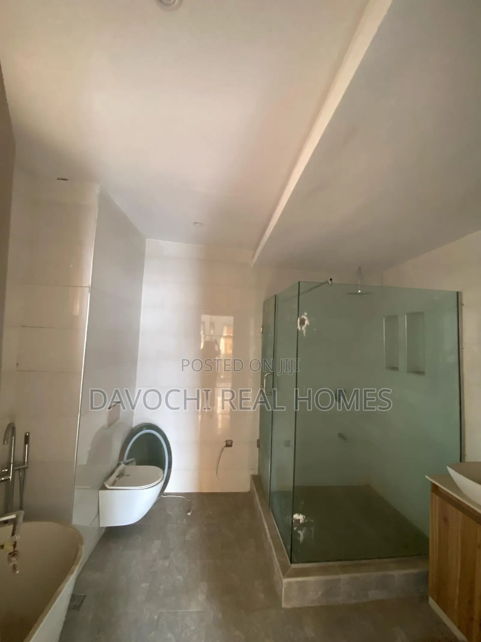 5 Bedroom Terrace Duplex for Sale in Agungi