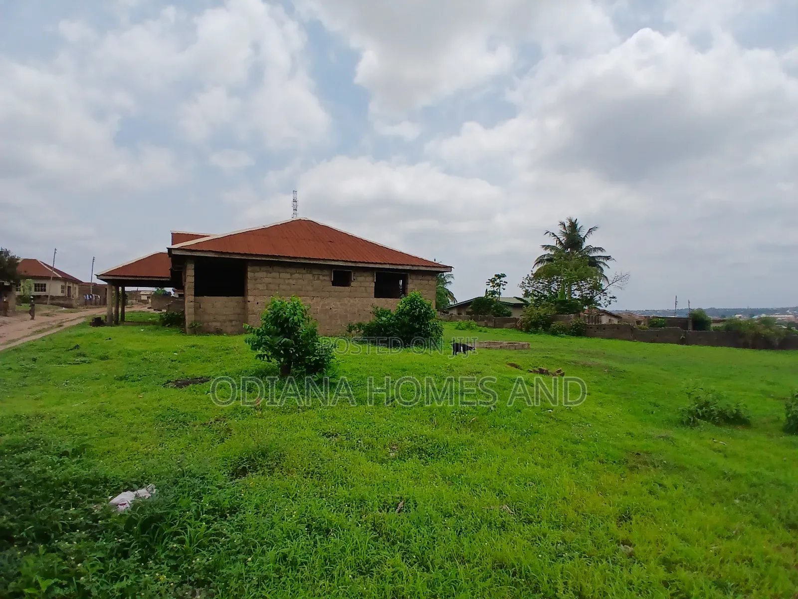 5bdrm Bungalow In Oki, Ibadan For Sale in Ibadan