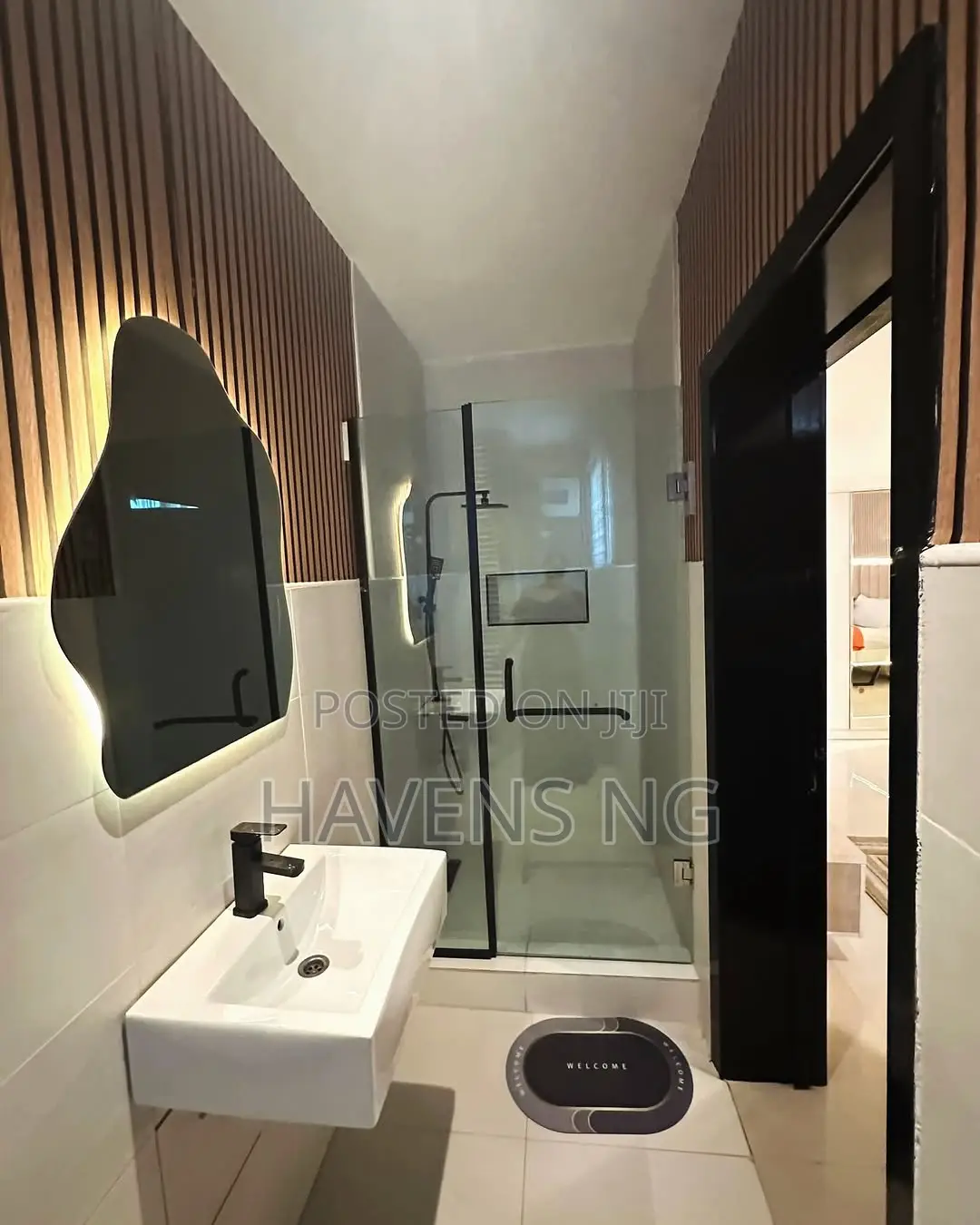 Luxury 4 Bedroom Maisonette in Ikate. in Ikate