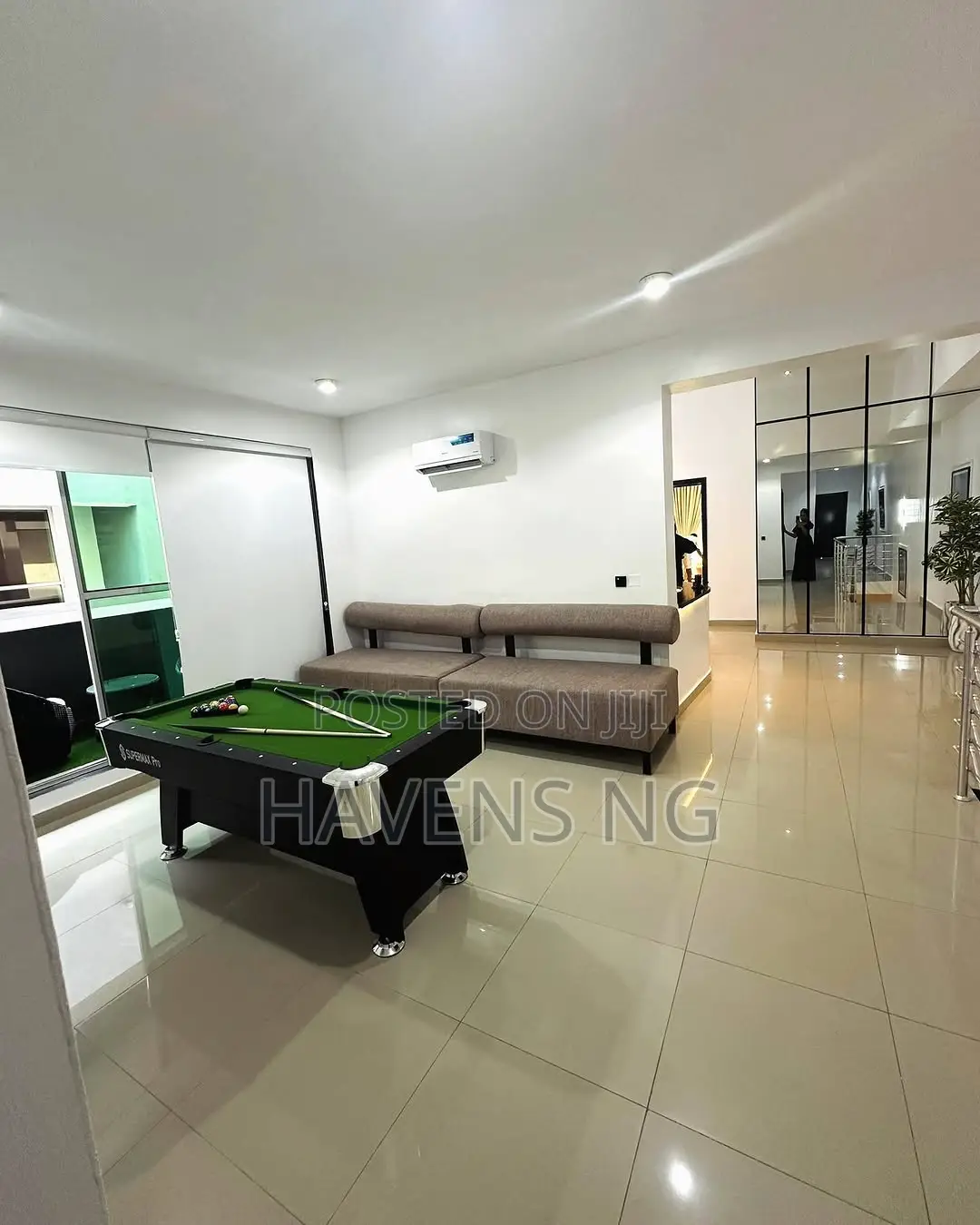 Luxury 4 Bedroom Maisonette in Ikate. in Ikate