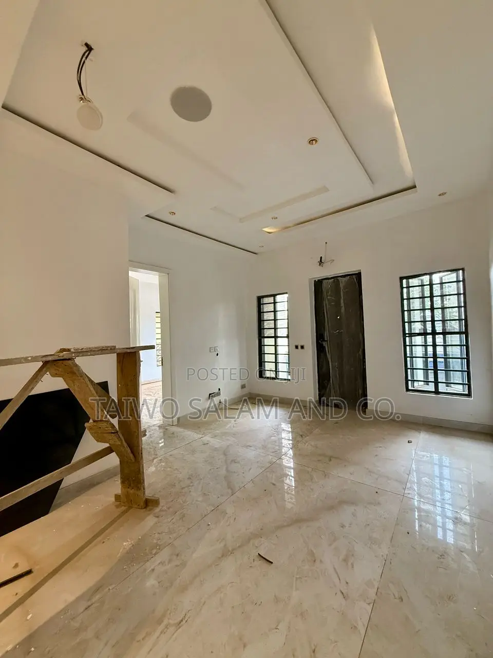 5bdrm Duplex in Akobo for sale in Akobo
