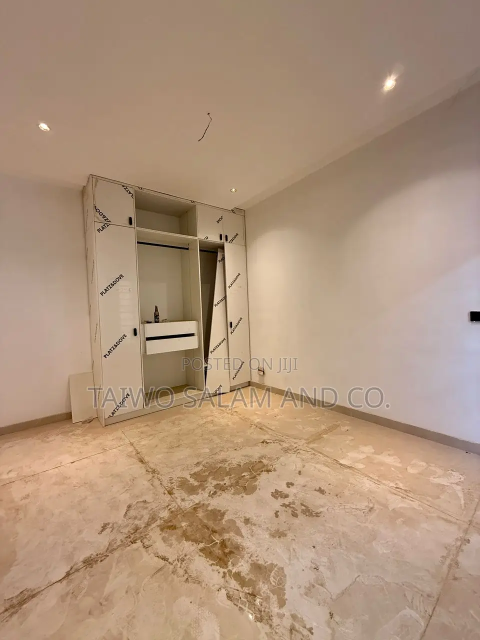 5bdrm Duplex in Akobo for sale in Akobo