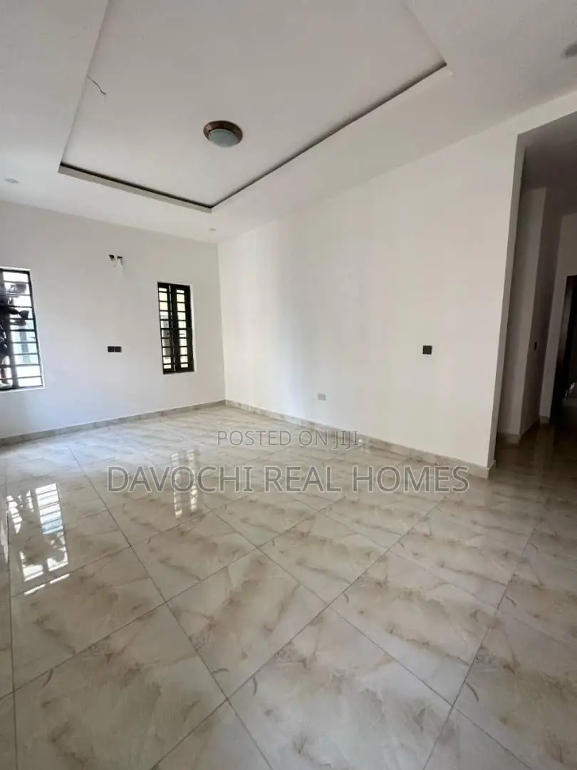 4bdrm Duplex in Ikota, Lekki for rent in Ikota