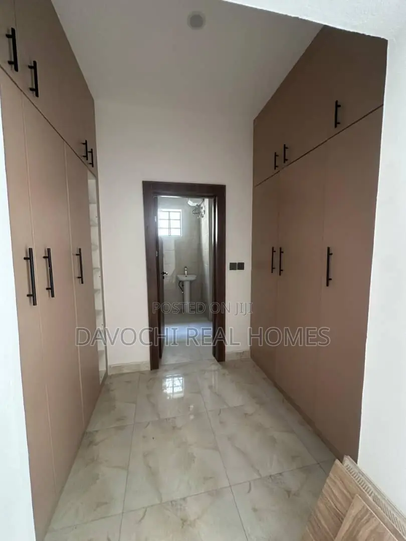 4bdrm Duplex in Ikota, Lekki for rent in Ikota