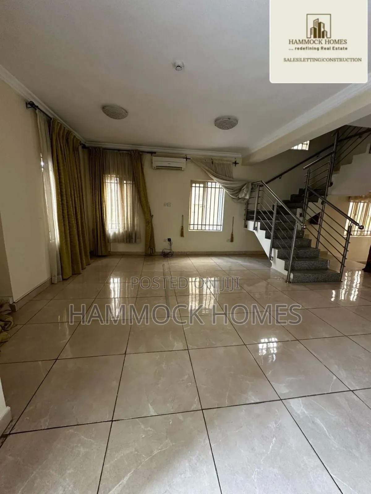 6bdrm Duplex in Agodi Gra for sale in Agodi