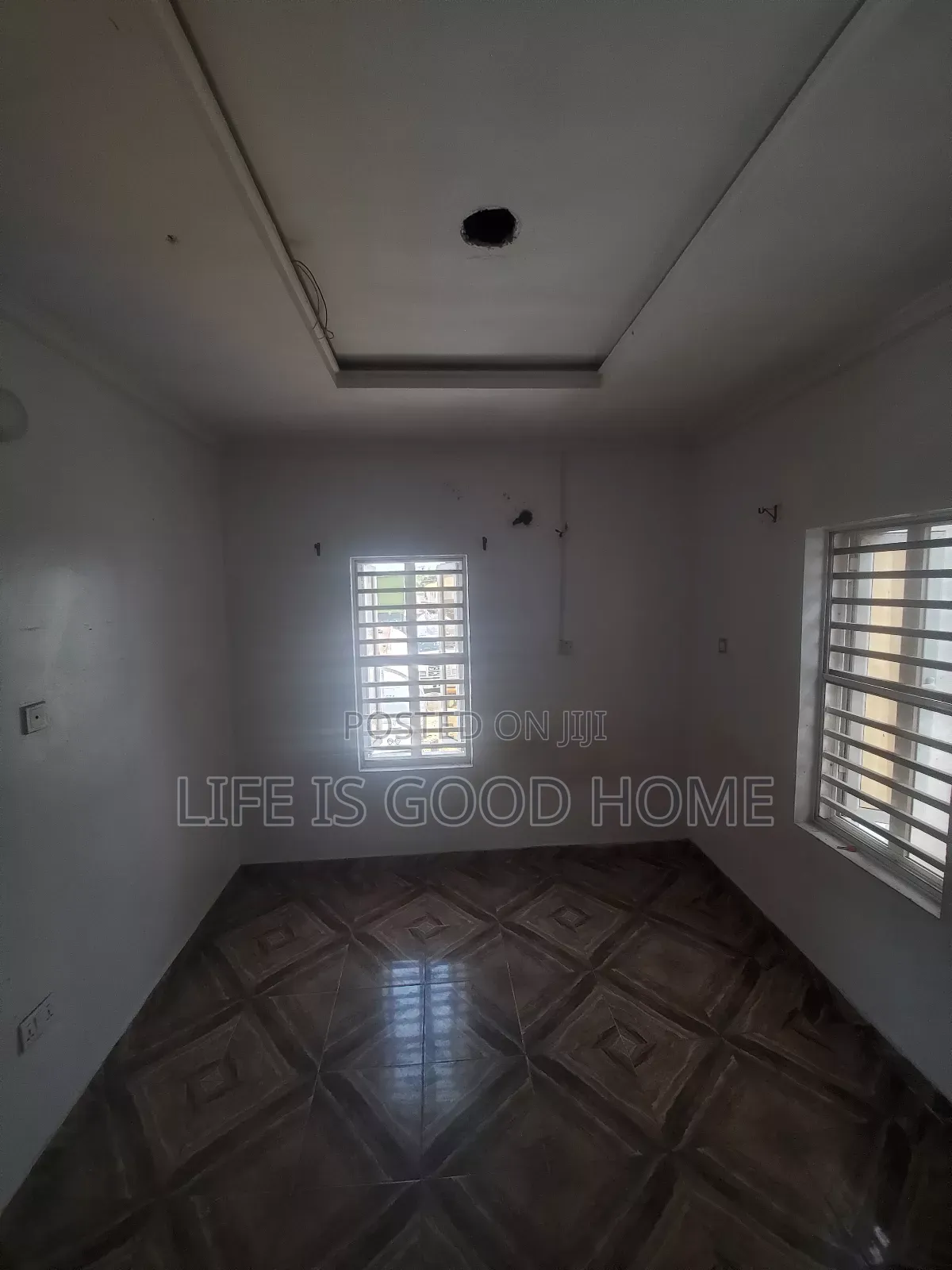 1bdrm Shared Apartment in Conservation Court, Chevron for rent in Chevron