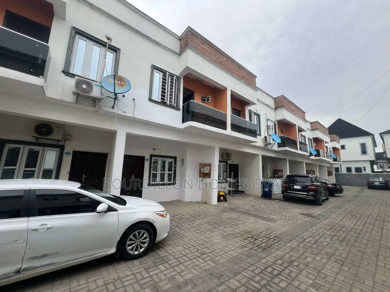 3bdrm Duplex in Lekki for sale in Lekki