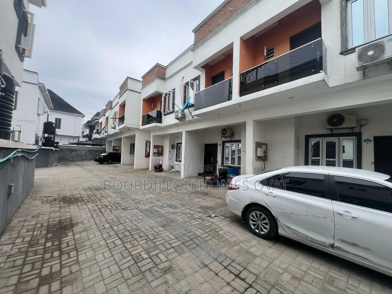 3bdrm Duplex in Lekki for sale in Lekki