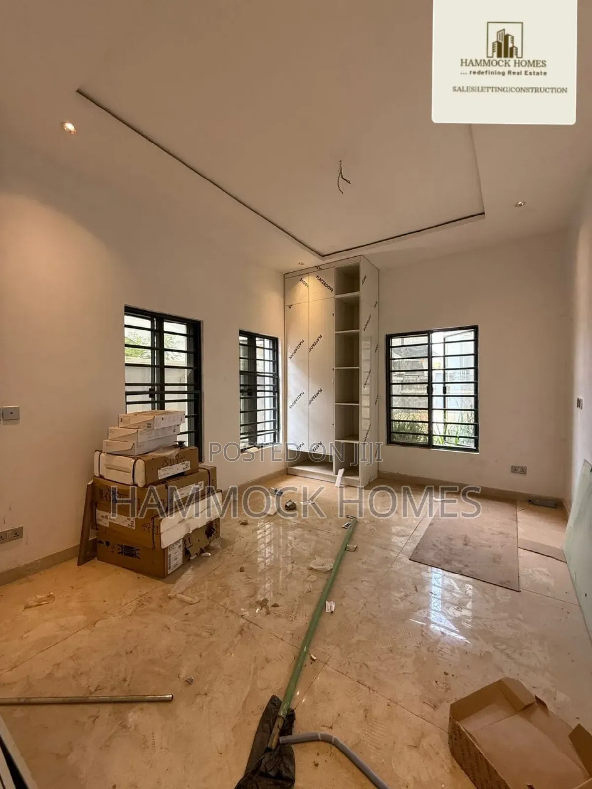 7bdrm Duplex in Kolapo Ishola Gra, Akobo for sale in Akobo