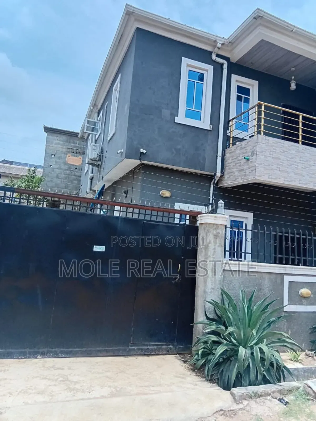 Luxery 3 Bedroom With Miniflat 4 Sale Ikola Command in Ifako-Ijaiye