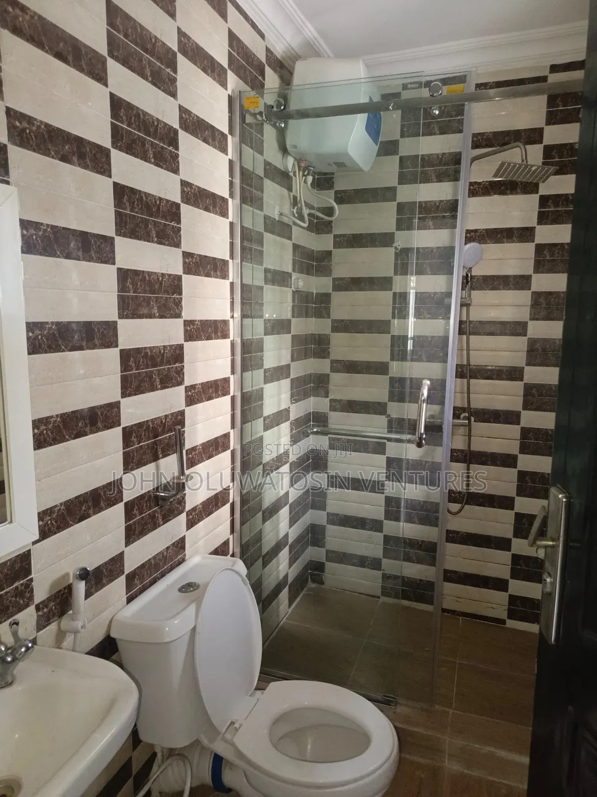 4bdrm Duplex in Aerodrome Gra, Samonda for rent in Samonda