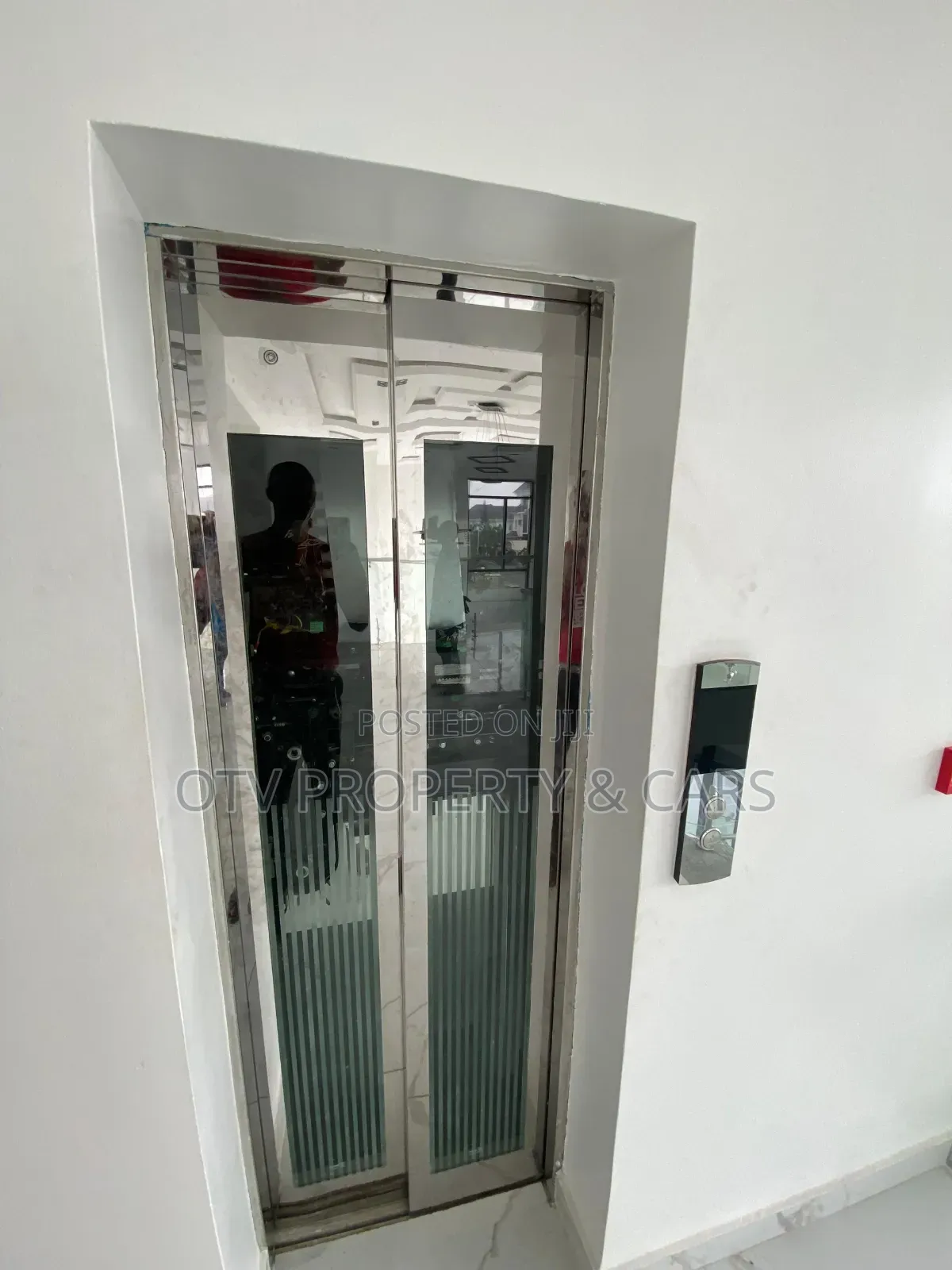 Furnished 5bdrm Duplex in Osapa london for sale in Osapa london