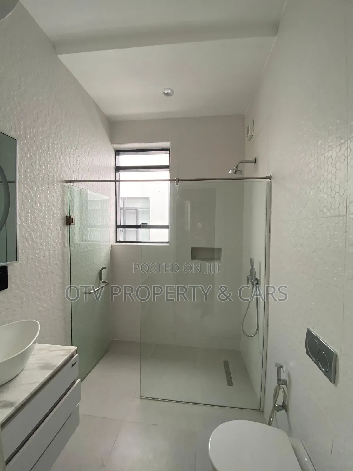 Furnished 5bdrm Duplex in Osapa london for sale in Osapa london