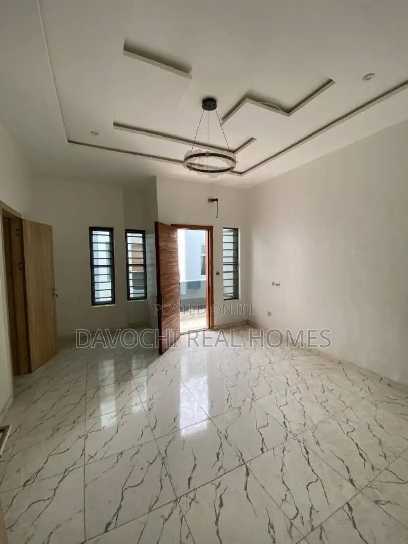 4bdrm Duplex in Ikota, Lekki for rent in Ikota