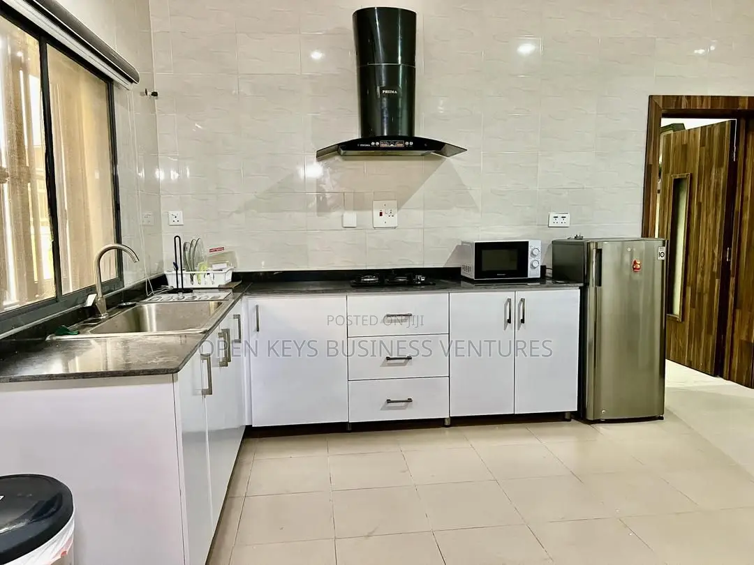 Furnished 4bdrm Duplex in S&T, Jericho for sale in Jericho