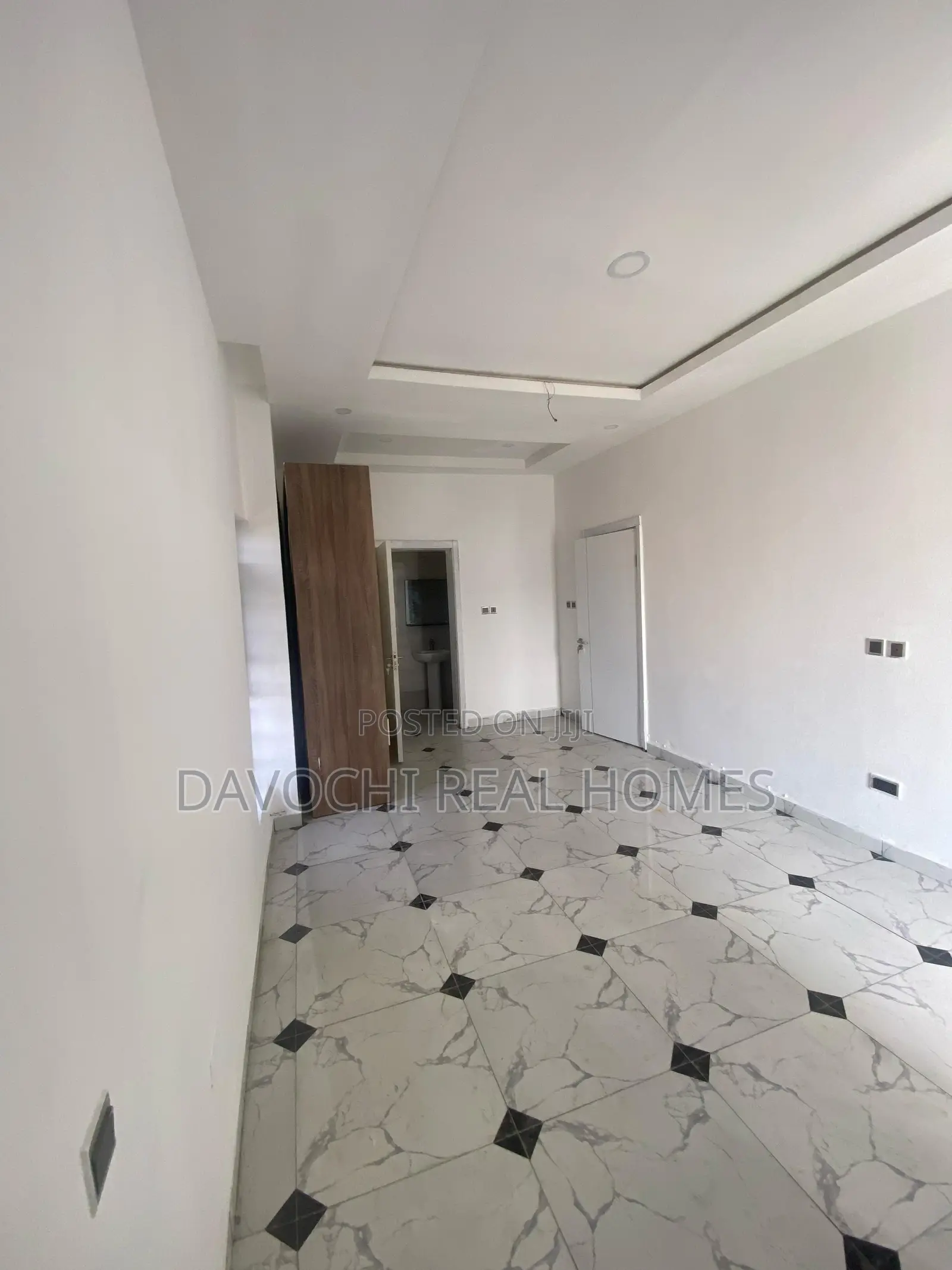 2bdrm Apartment in Orchid Road., Lekki Phase 2 for rent in Lekki Phase 2