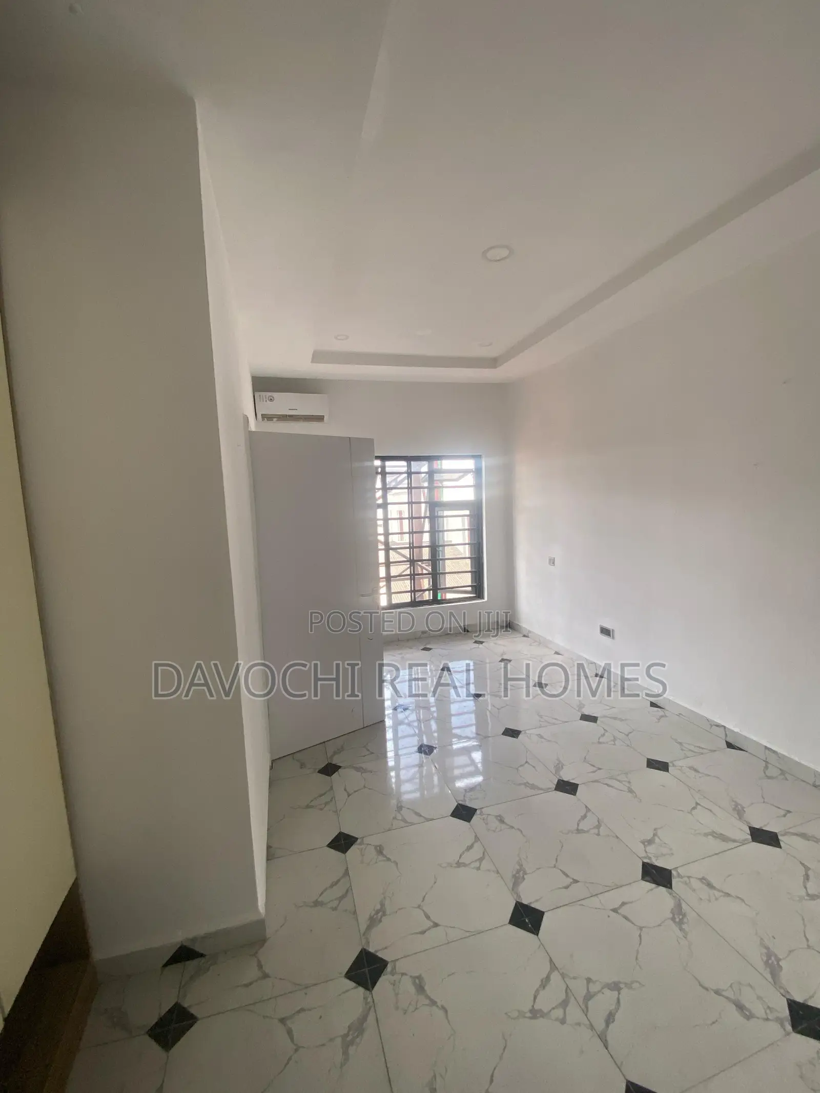 2bdrm Apartment in Orchid Road., Lekki Phase 2 for rent in Lekki Phase 2