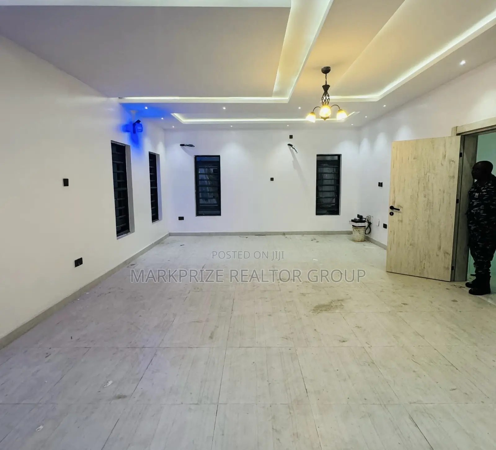 5bdrm Duplex in Omole Phase 2 Lagos for sale in Omole Phase 2
